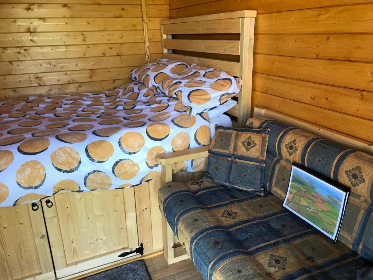 فندق Coutts Glamping ويدبريدج المظهر الخارجي الصورة