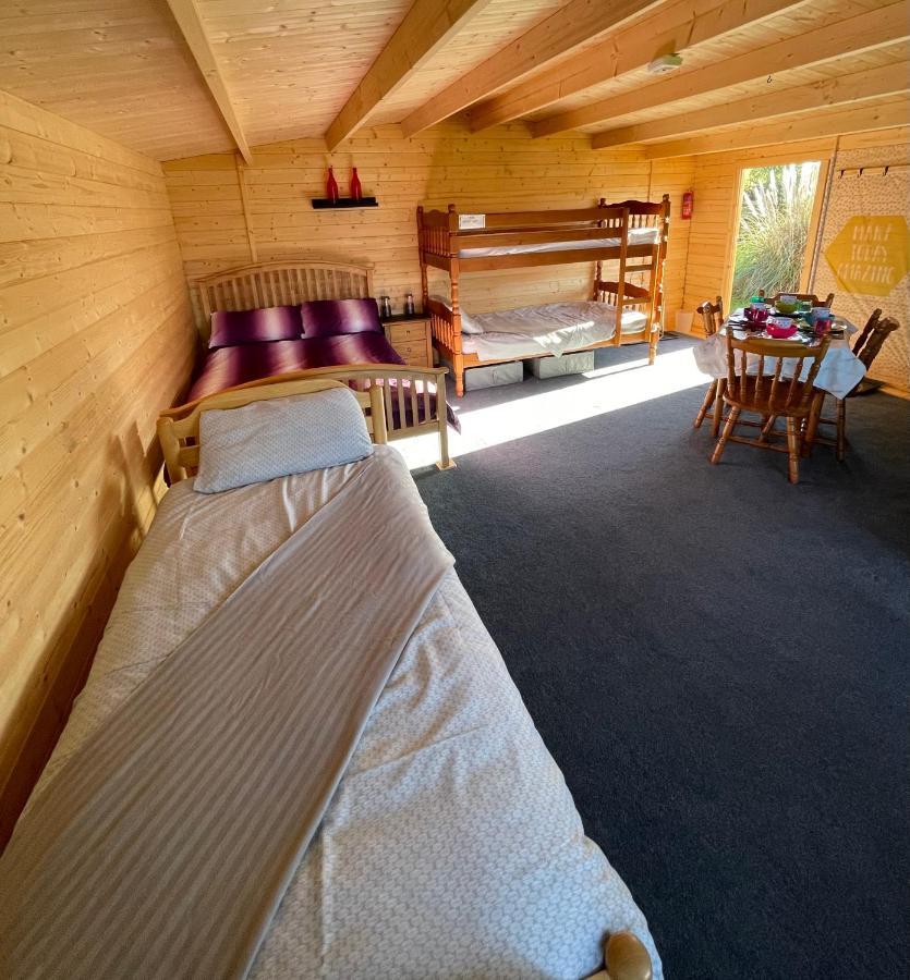 فندق Coutts Glamping ويدبريدج المظهر الخارجي الصورة