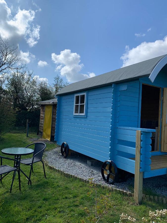 فندق Coutts Glamping ويدبريدج المظهر الخارجي الصورة
