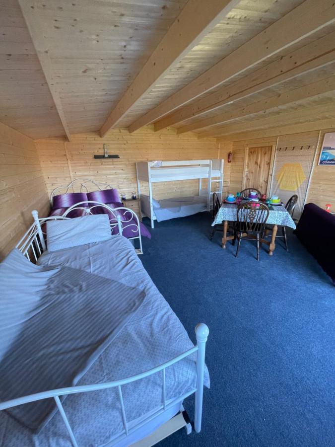 فندق Coutts Glamping ويدبريدج المظهر الخارجي الصورة