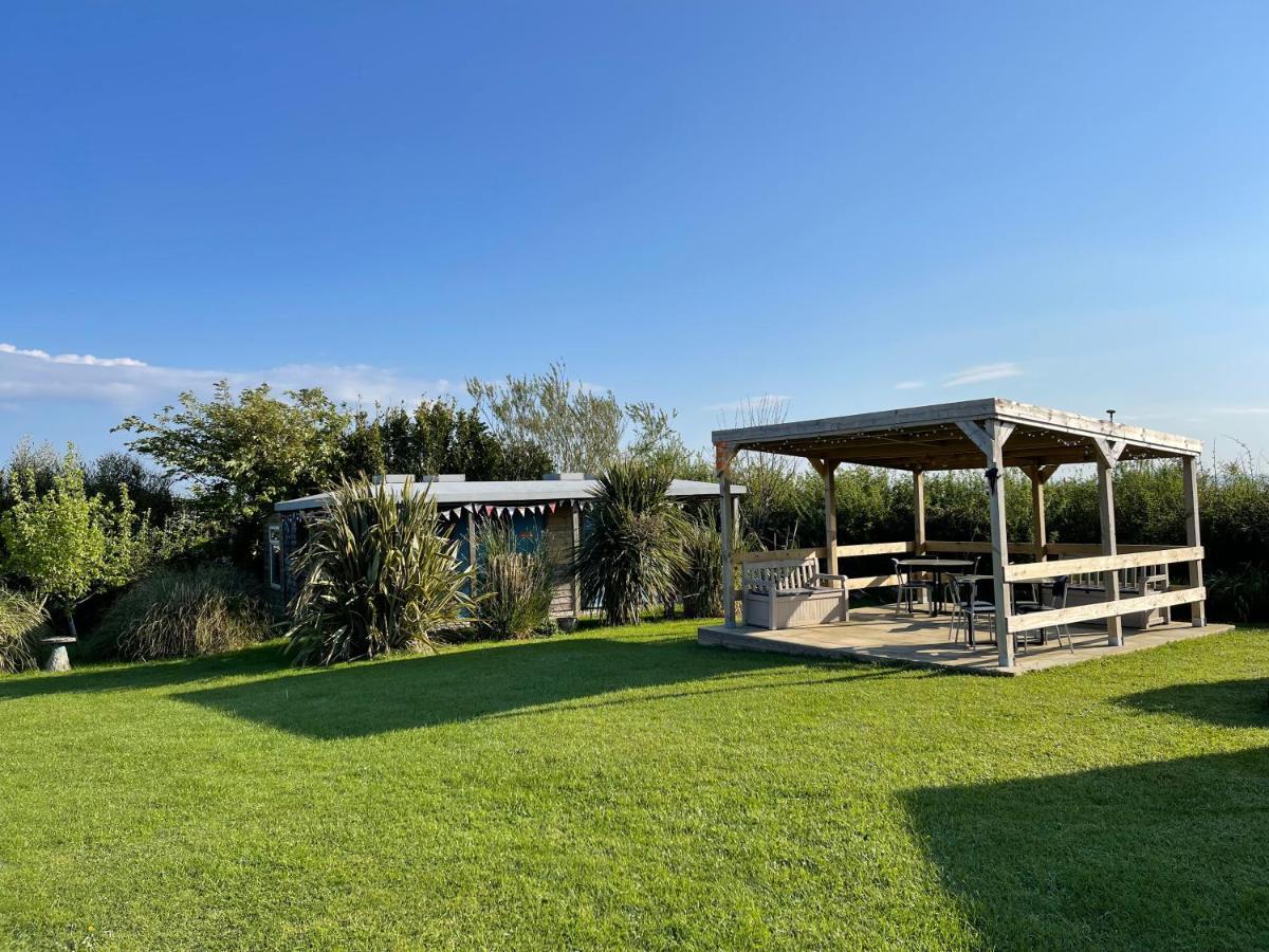 فندق Coutts Glamping ويدبريدج المظهر الخارجي الصورة