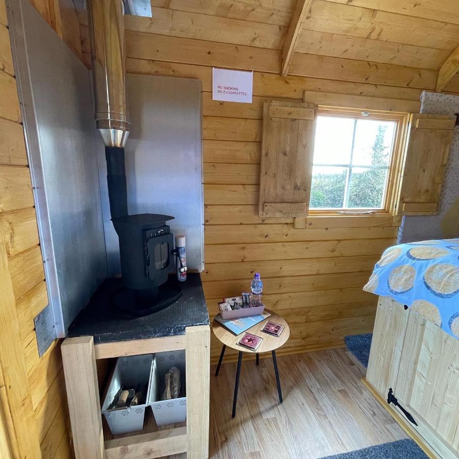 فندق Coutts Glamping ويدبريدج المظهر الخارجي الصورة