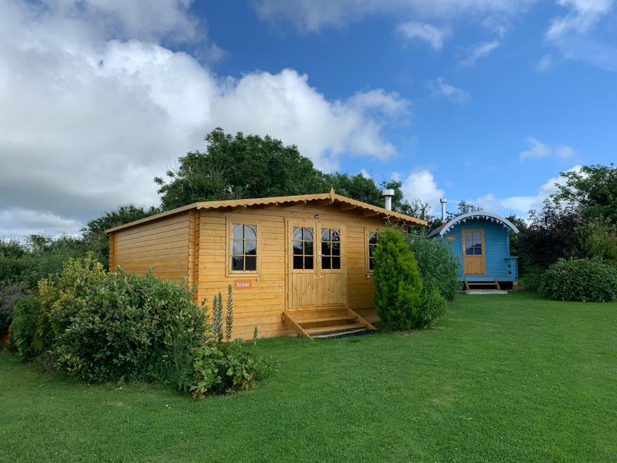 فندق Coutts Glamping ويدبريدج المظهر الخارجي الصورة