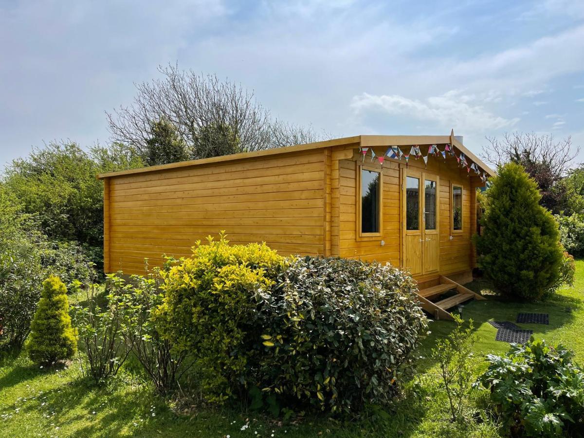 فندق Coutts Glamping ويدبريدج المظهر الخارجي الصورة